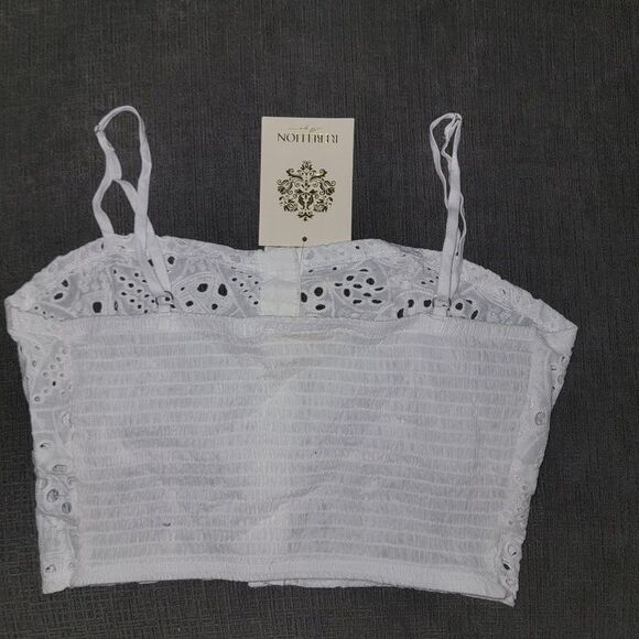 Rebellion Women's White Eyelet Button-Front Crop Top Size Medium - Picture 3 of 9